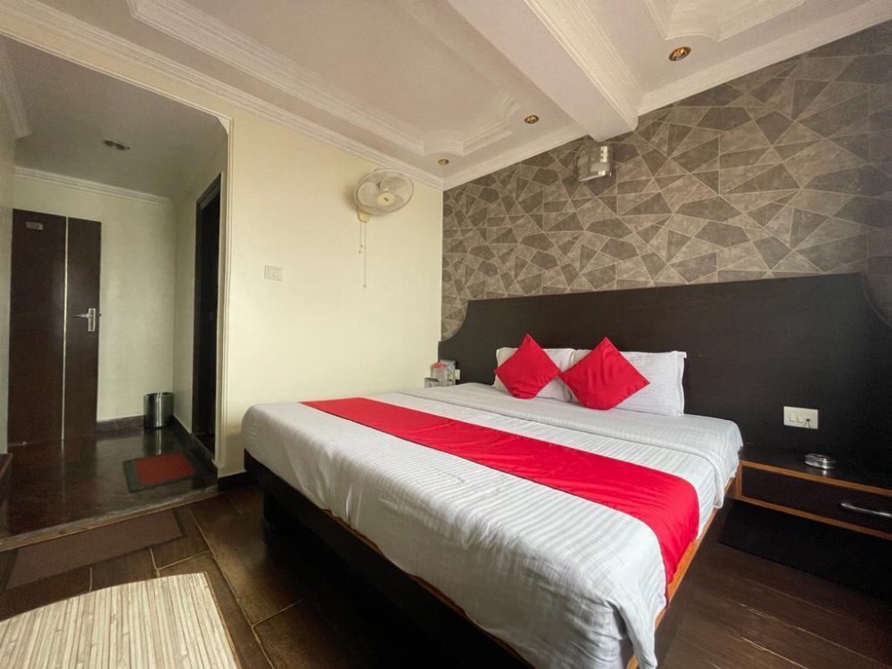 hotel sidharth regency Main image