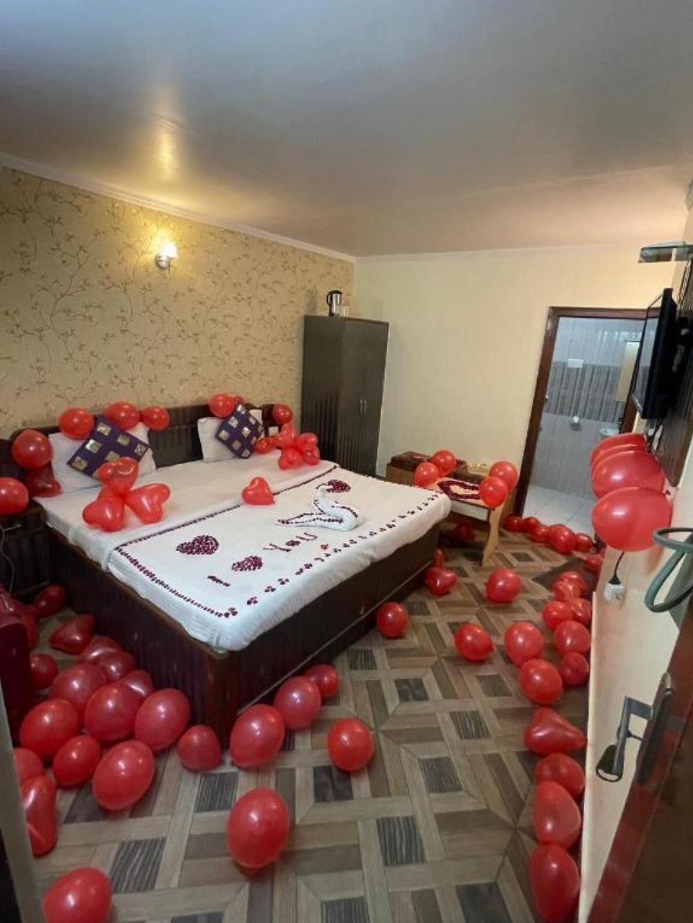 Room image 4