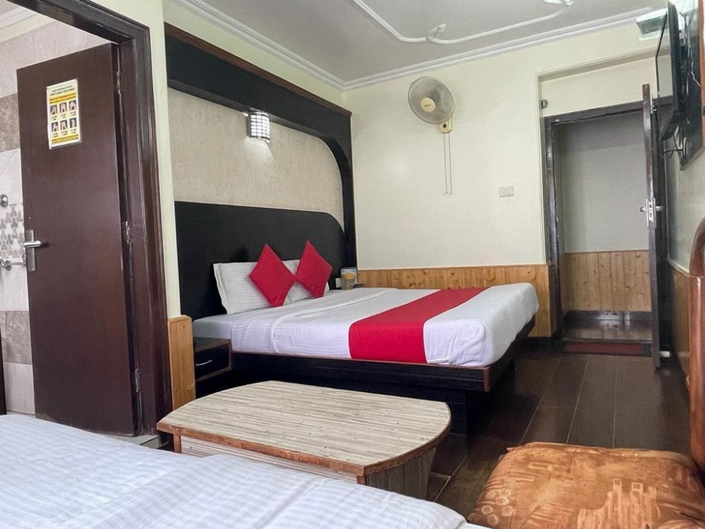 Room image 3