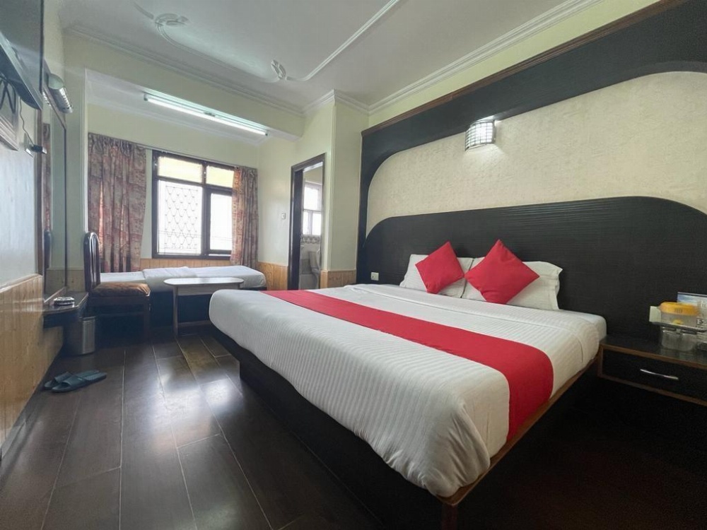 Room image 3