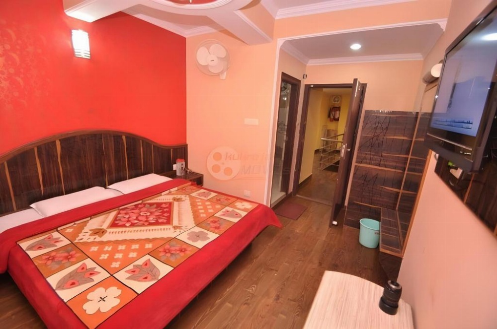 hotel sidharth regency